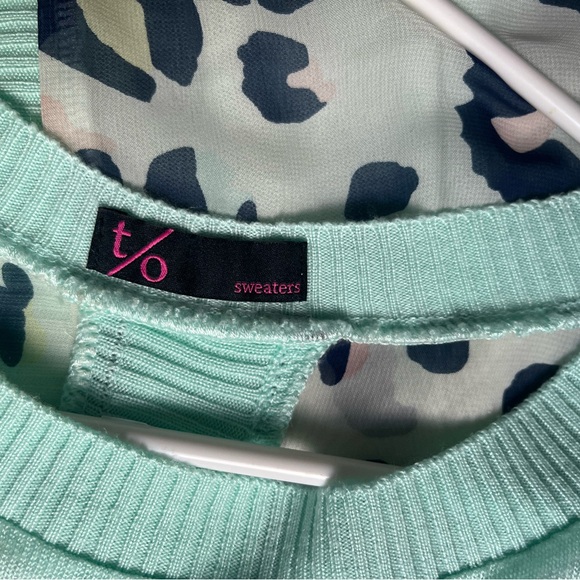 T/O Sweater - Picture 2 of 4